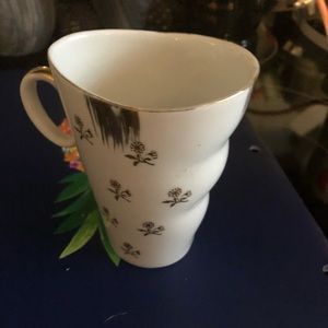 Vintage Gold Painted Mug - 460 *mug deal $12